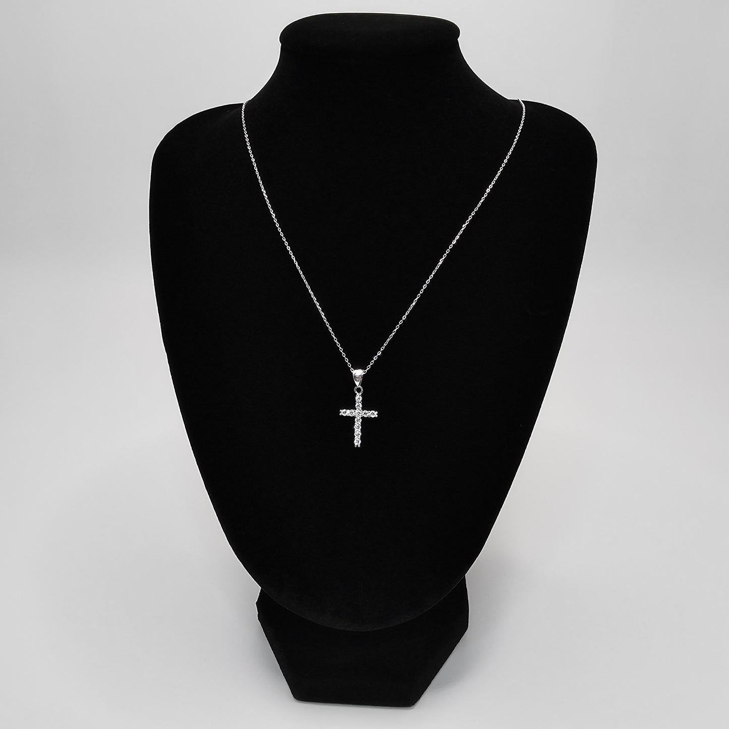 Veroza Women 18" Chain Sterling Silver Cross design Pendant Necklace